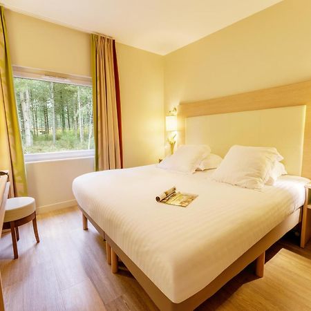 Отель Center Parcs Le Bois Aux Daims Morton Экстерьер фото