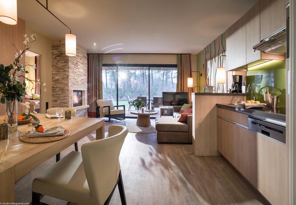 Отель Center Parcs Le Bois Aux Daims Morton Экстерьер фото