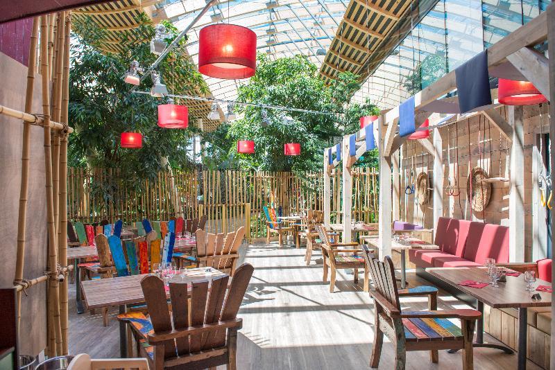 Отель Center Parcs Le Bois Aux Daims Morton Экстерьер фото